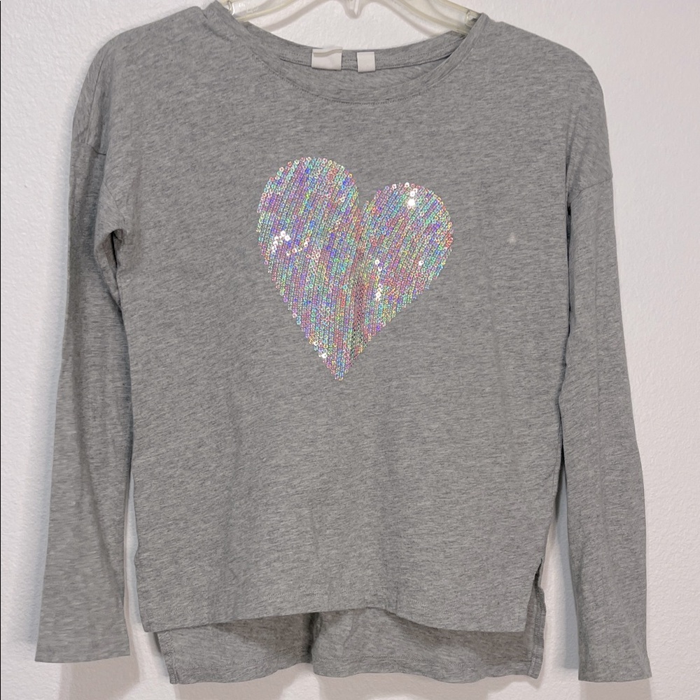 GAP Kids Gray Long Sleeve with Sequin Heart Size 10 EUC